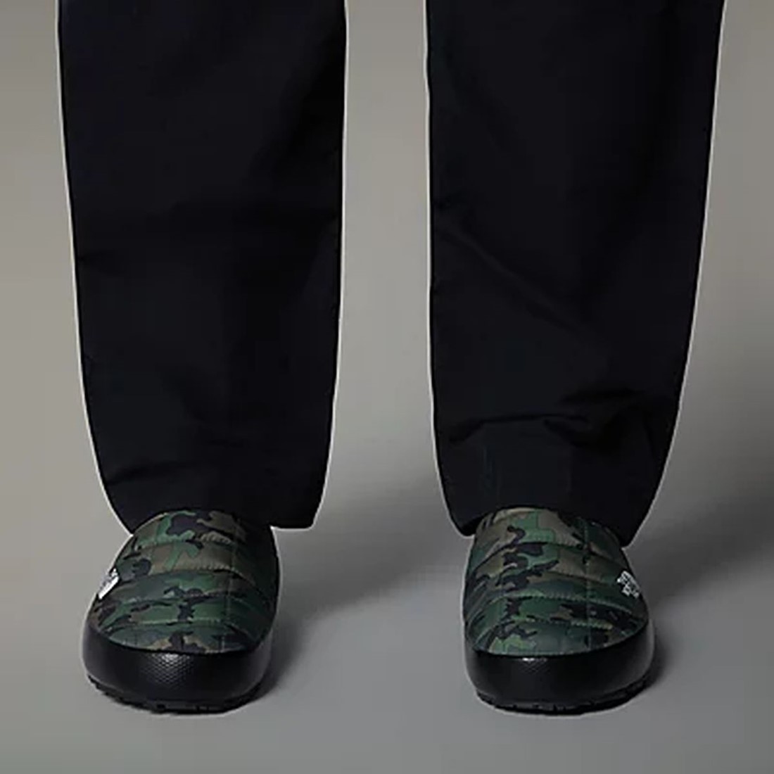 The North Face M's Thermoball Traction Mule V Thym Brush Wood Camo  Print/Thym 42 (US 9)